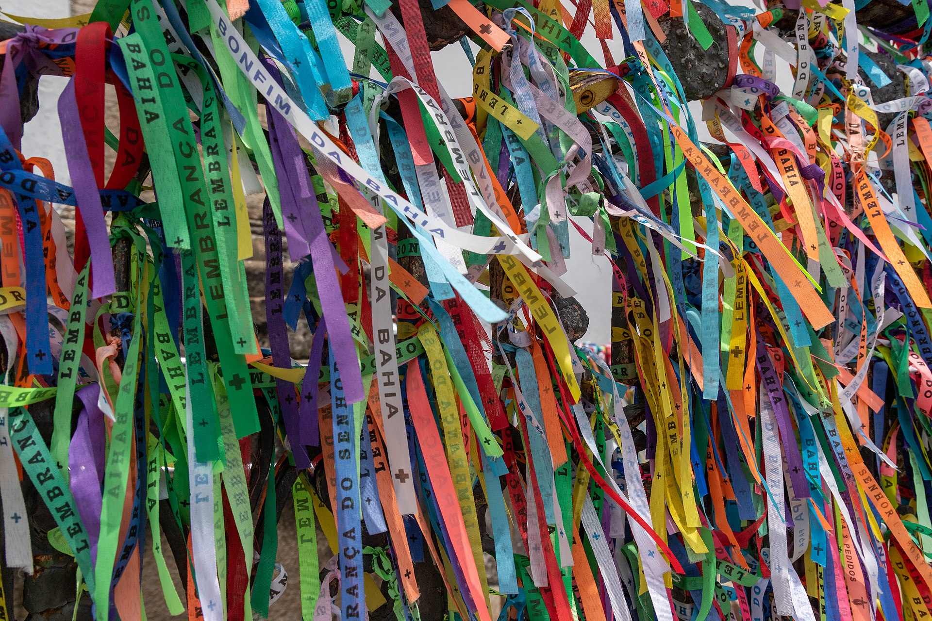 Bonfim ribbons