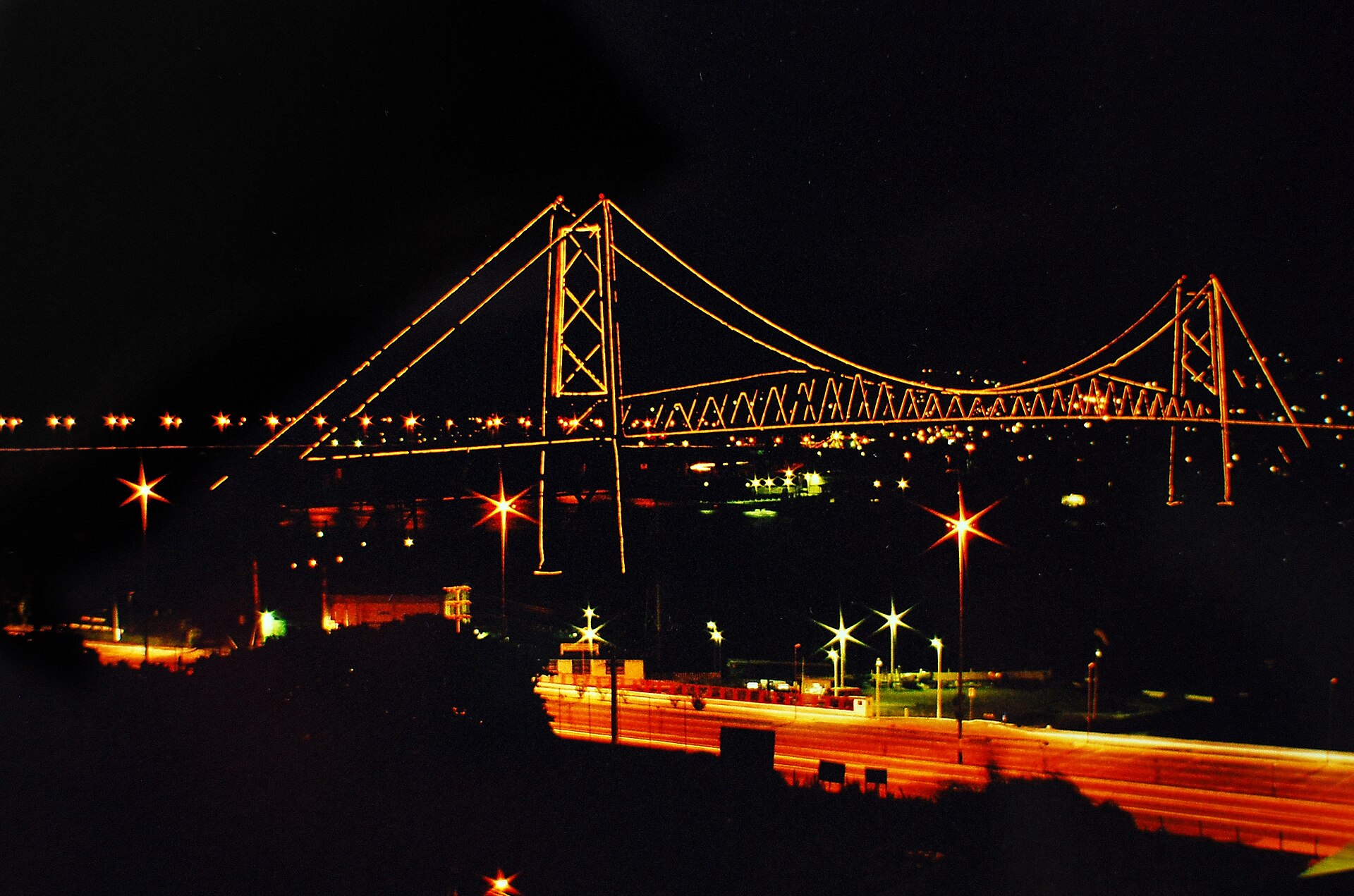 Ponte Hercílio Luz at night